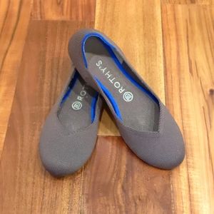 Preowned Charcoal Rothy’s Size 8